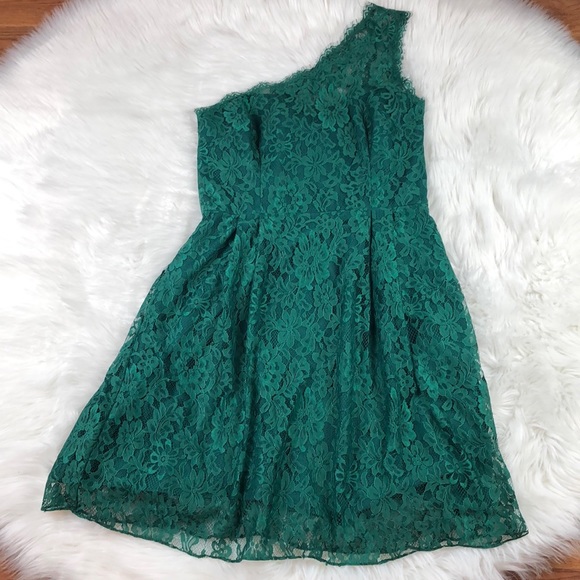 Weddington Way Dresses & Skirts - Weddington Way Lace One Shoulder Dress